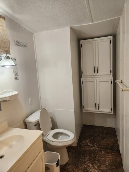 More Photos Of 23927 Alanwood Dr, San Antonio Manufactured Housing Mobile Home Park For Sale