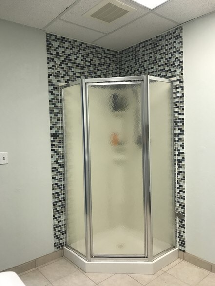 More Photos Of 1310 W St Marys Rd, Tucson Medical For Lease