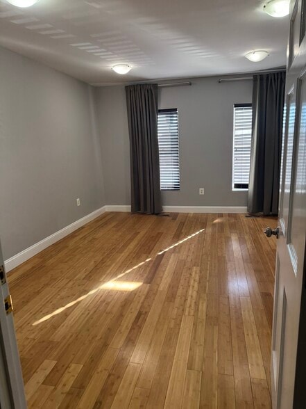 More Photos Of 720 I St SE, Washington Loft Creative Space For Lease