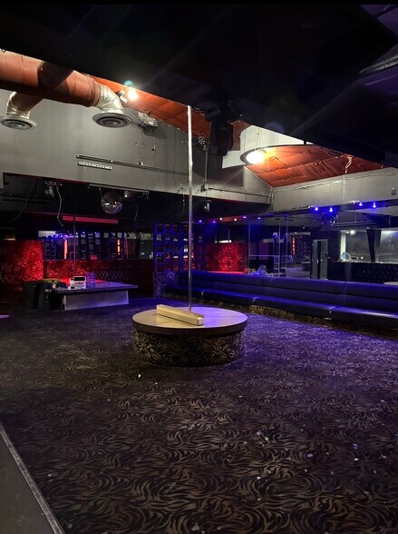 More Photos Of 4516 N 19th Ave, Phoenix Bar For Sale