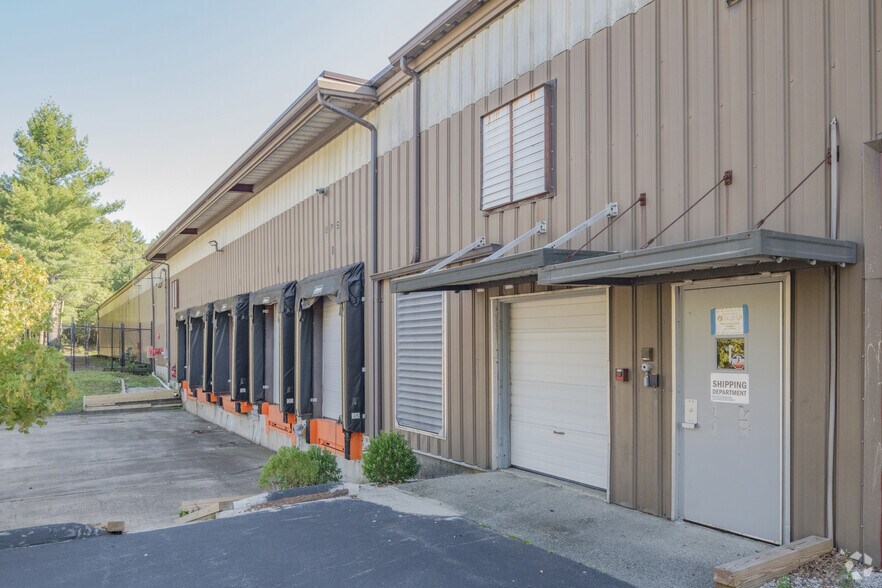 More Photos Of 5 Industrial Dr, Mattapoisett Warehouse For Sale