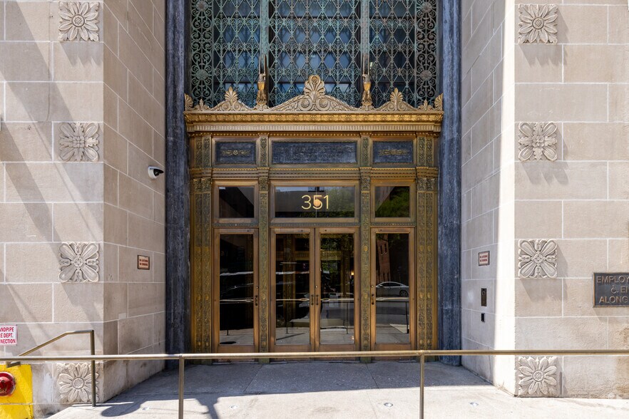 More Photos Of 341 9th Ave, New York Office For Lease