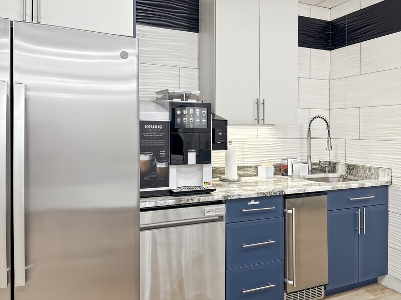 More Photos Of 53 Frontage Rd, Hampton Coworking Space