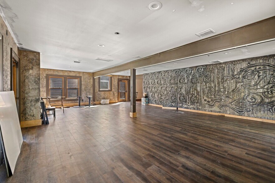 More Photos Of , Tampa General Retail For Sale