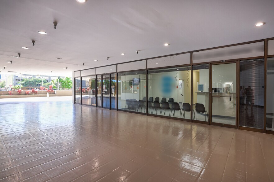 More Photos Of 50 S Beretania St, Honolulu Apartments For Sale