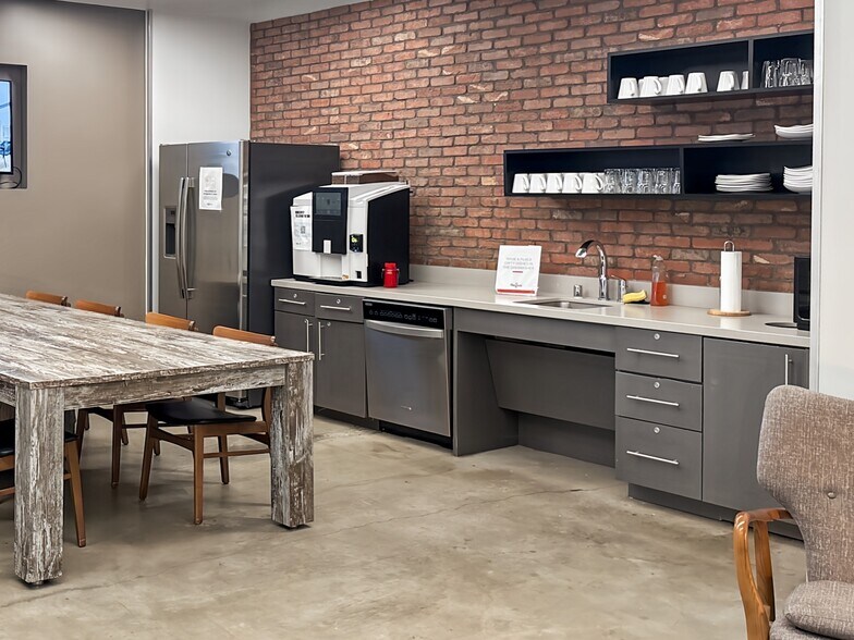 More Photos Of 1751 River Run, Fort Worth Coworking Space