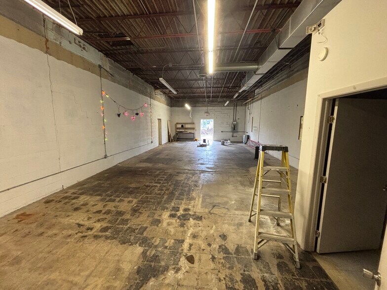 More Photos Of 114-116 E Auglaize St, Wapakoneta Unknown For Lease