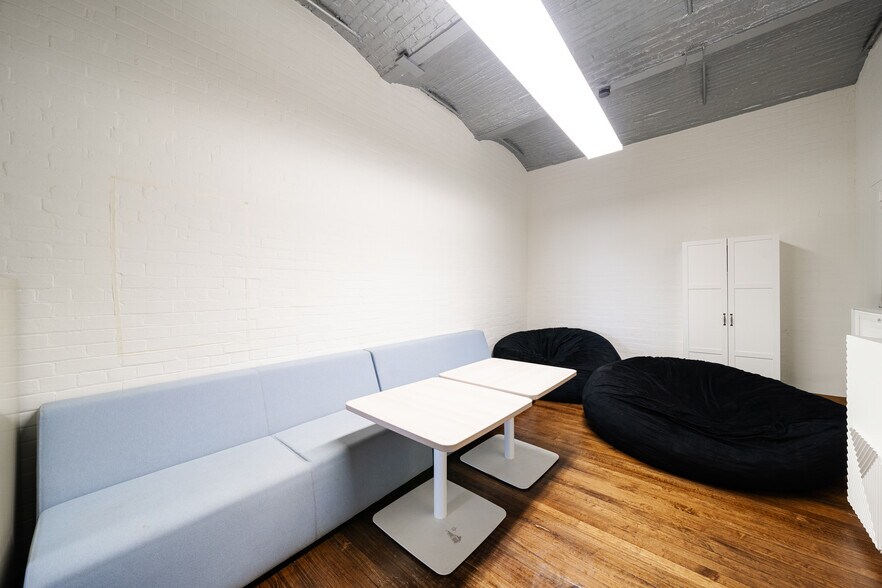 More Photos Of 1 Newark St, Hoboken Loft Creative Space For Lease