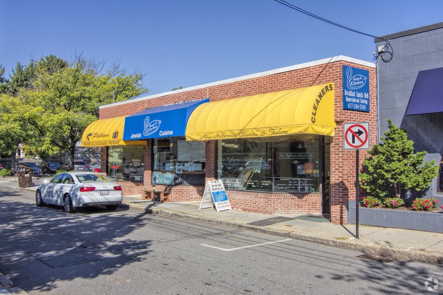 Primary Photo Of 21 Pelham St, Newton Freestanding For Sale