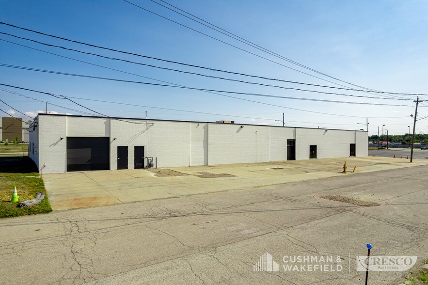 More Photos Of 20900 Miles Pky, Warrensville Heights Warehouse For Sale