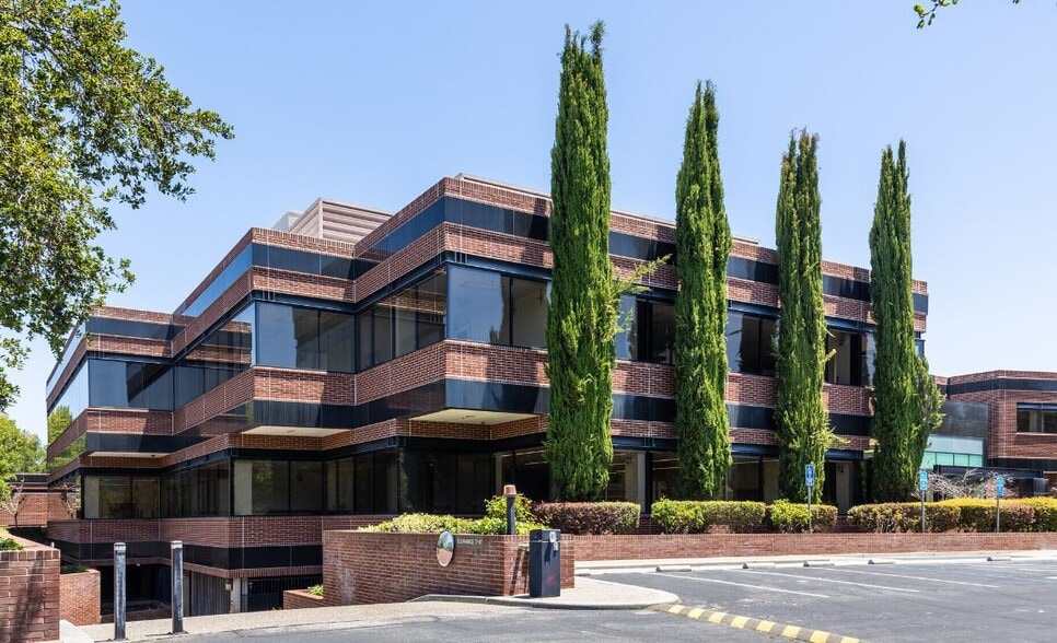 More Photos Of 950 Page Mill Rd, Palo Alto Research And Development For Lease