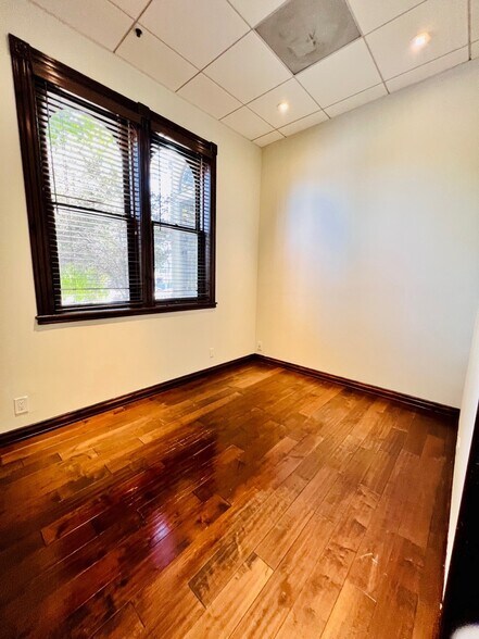 More Photos Of 13323 W Washington Blvd, Culver City Medical For Lease