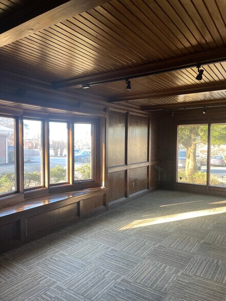 More Photos Of 1898 N Hunters Rdg, Fayetteville Medical For Lease