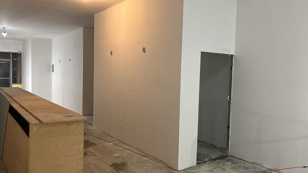 More Photos Of 139 Kingston Ave, Brooklyn Storefront Retail Residential For Lease