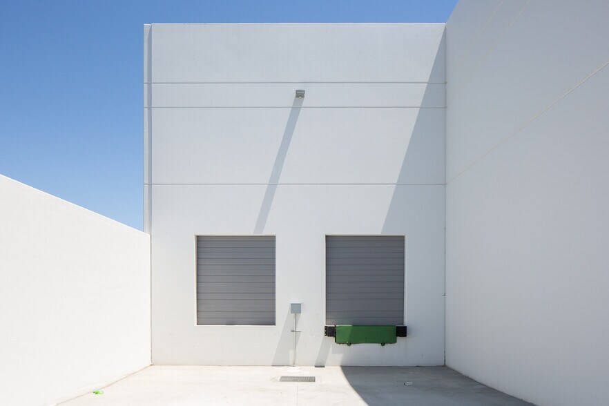 More Photos Of 2115 North Loop Rd, Alameda Unknown For Lease