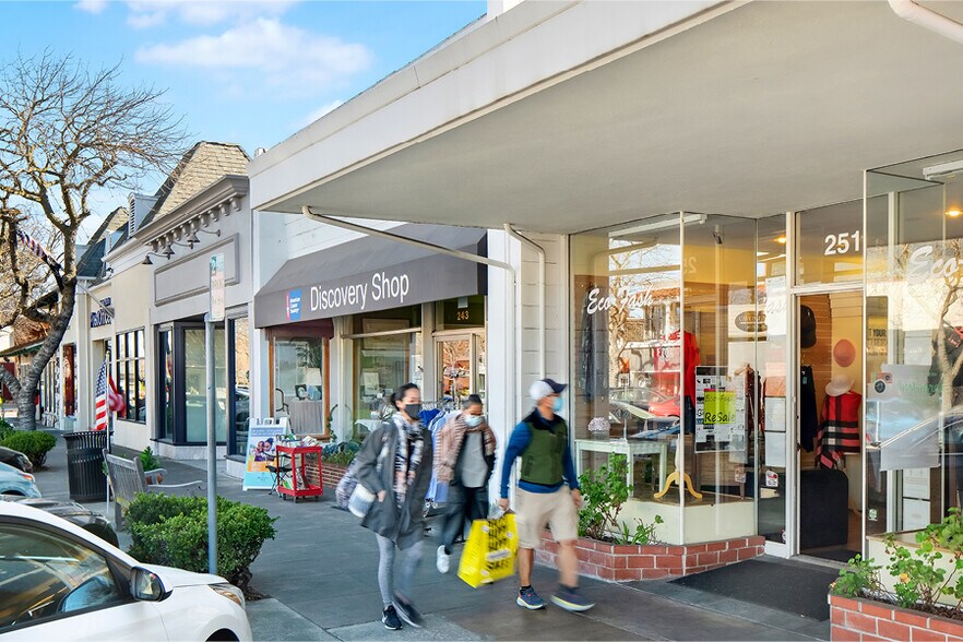 More Photos Of 251 Main St, Los Altos Storefront For Lease