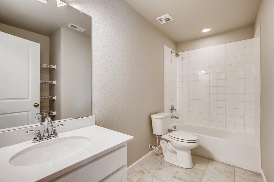 More Photos Of 5315-5329 Canyon View Dr, Castle Rock Apartments For Sale