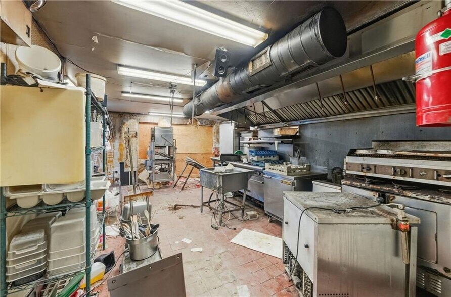 More Photos Of 3376 Post Rd, Warwick Restaurant For Sale
