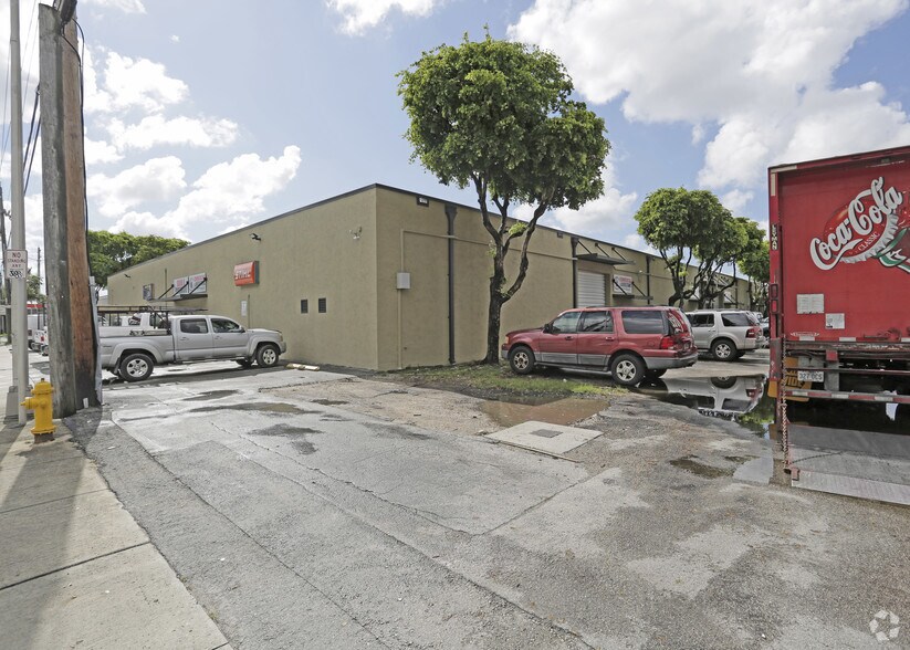 More Photos Of 7212-7298 NW 25th St, Miami Warehouse For Lease