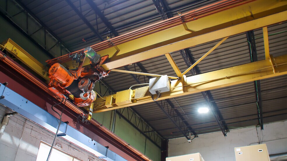 More Photos Of 39 Progress St, Edison Warehouse For Sale