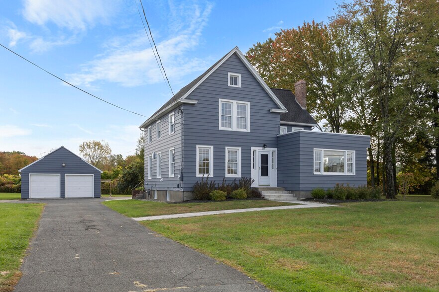 Primary Photo Of 267 Wolf Rd, Latham Office For Lease