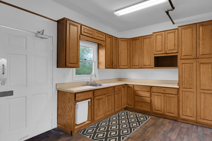 More Photos Of 639 N 6th Ave, Tucson Office For Sale