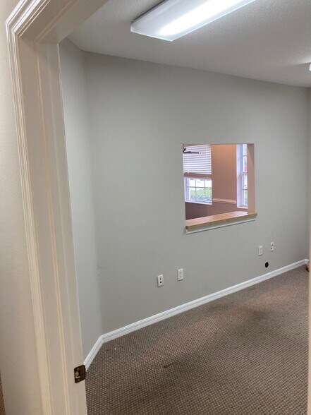 More Photos Of 14440-14442 Bruce B Downs Blvd, Tampa Medical For Lease