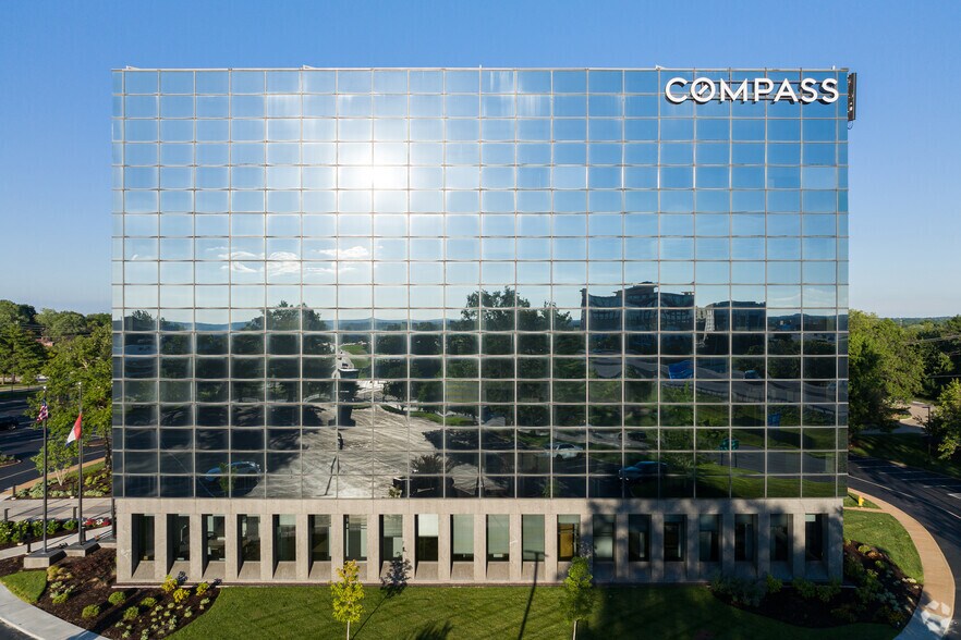 More Photos Of 16090 Swingley Ridge Rd, Chesterfield Office For Lease