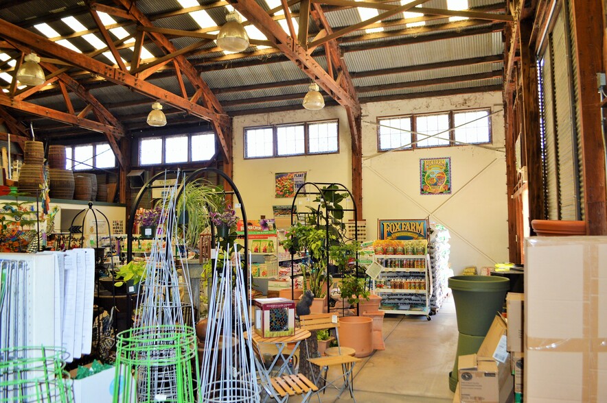 More Photos Of 2750 W Devonshire Ave, Hemet Freestanding For Sale