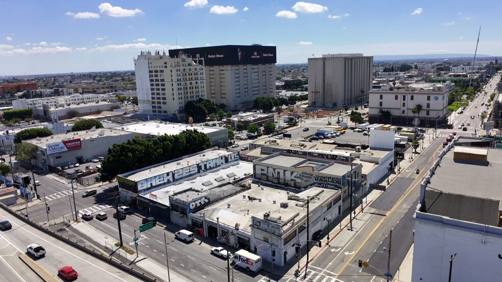 More Photos Of 1800 S Grand Ave, Los Angeles Warehouse For Sale
