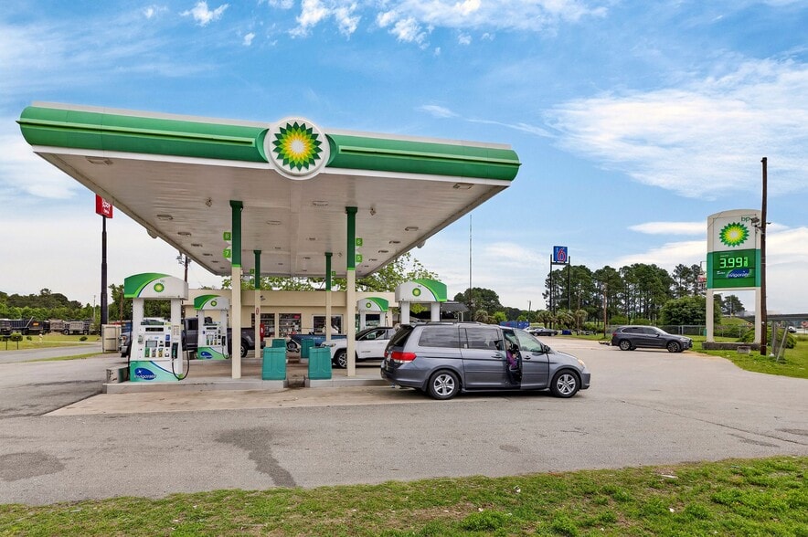 More Photos Of 6118 W Jim Bilton Blvd, Saint George Convenience Store For Sale