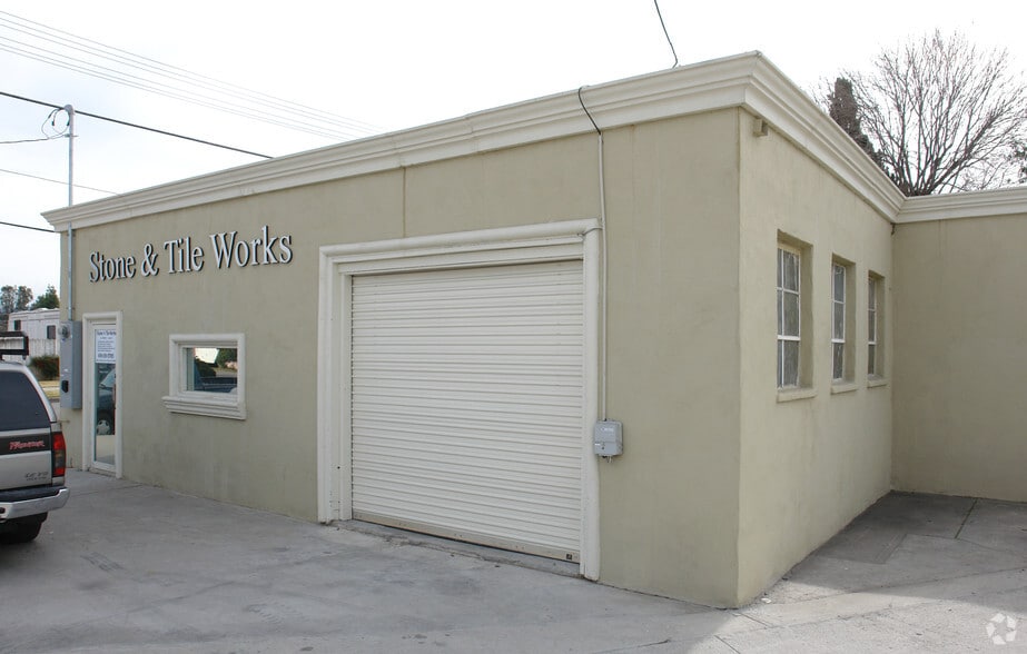 More Photos Of 406 S Johnson Ave, El Cajon Manufacturing For Sale