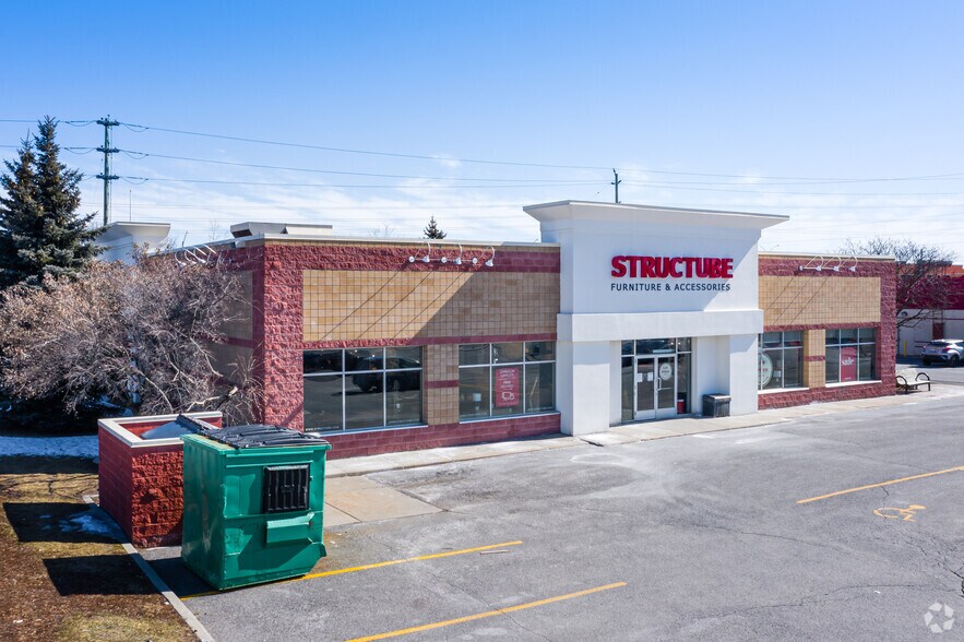 More Photos Of 1832 Merivale Rd, Ottawa Freestanding For Lease