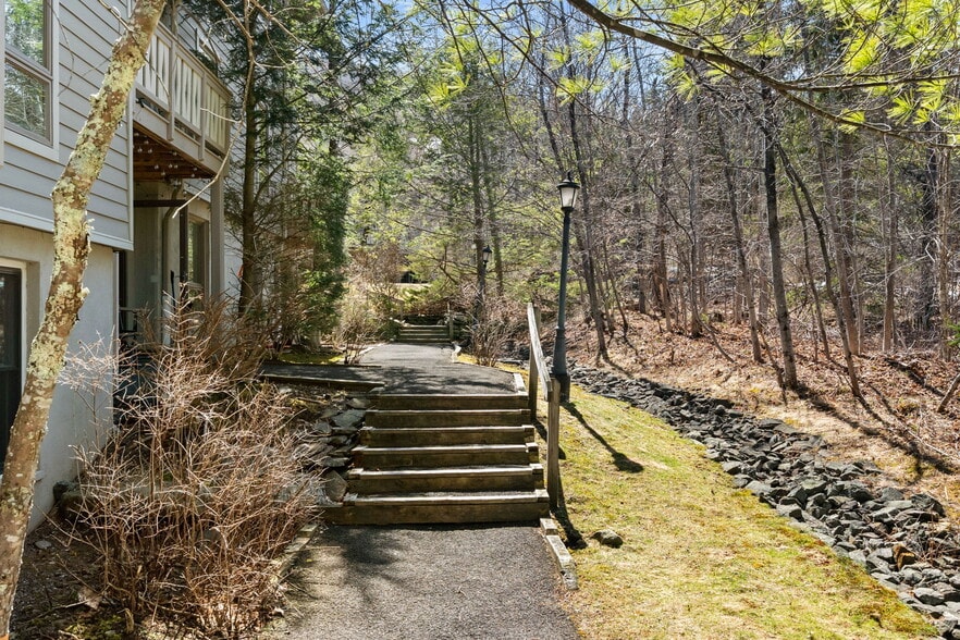 More Photos Of 00 Highlands Drive, Hunter Hospitality For Sale