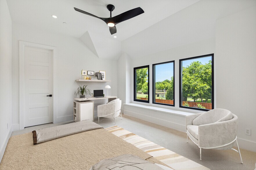 More Photos Of 615 Brewer Rd, Southlake Specialty For Sale