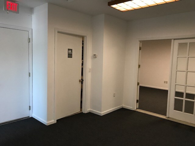 More Photos Of 165 State St, Hackensack Light Distribution For Lease