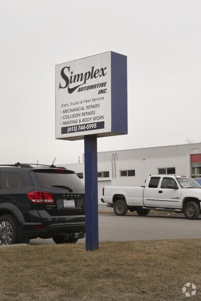 More Photos Of 2600-2616 Sheffield Rd, Ottawa Flex For Lease