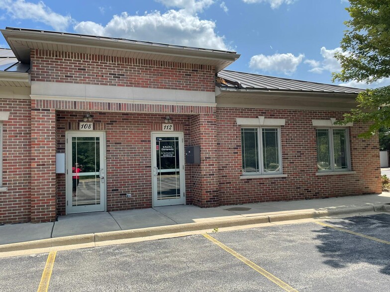 Primary Photo Of 896 S Frontenac St, Aurora Office For Lease