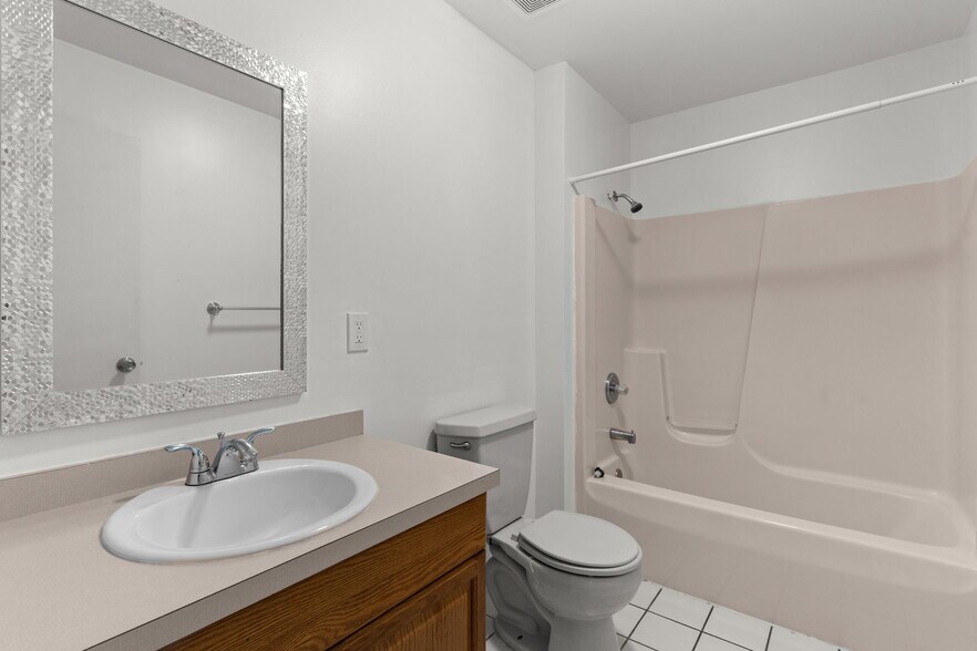 More Photos Of 3069 River Rd, Camden Storefront Retail Office For Sale