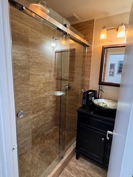 More Photos Of 3001 Red Hill Ave, Costa Mesa Light Manufacturing For Lease