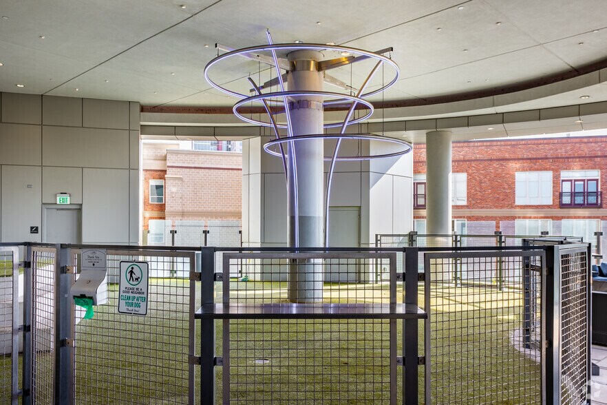 More Photos Of 909 Bannock St, Denver Apartments For Lease