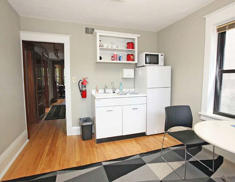 More Photos Of 777 7th St E, Saint Paul Office For Lease
