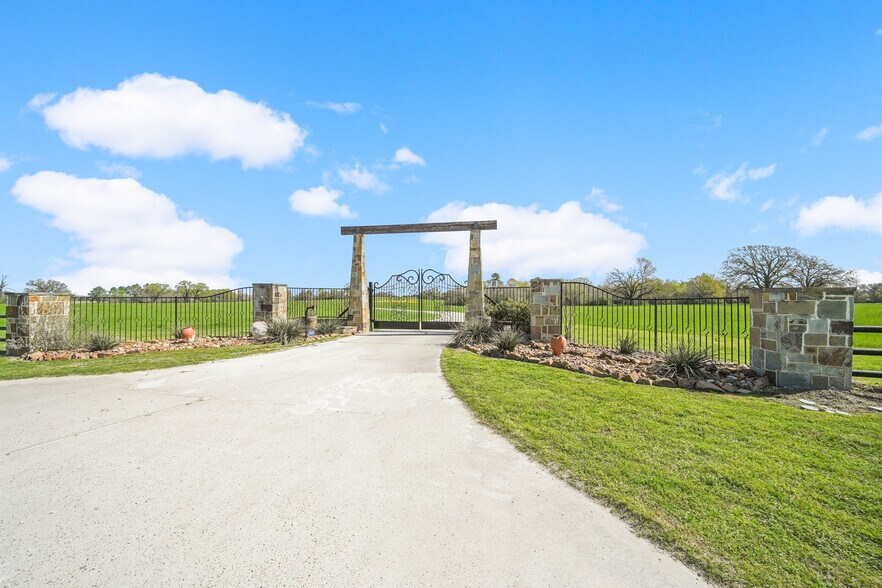 More Photos Of 460 Bishop Rd, Huntsville Land For Sale