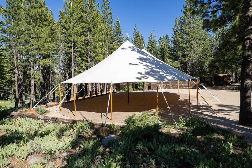 More Photos Of 320 Independence Lake Rd, Sierraville Lodge Meeting Hall For Sale