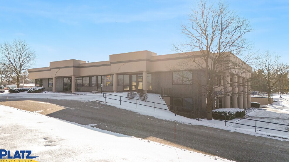 More Photos Of 3530 Belmont Ave, Youngstown Loft Creative Space For Lease