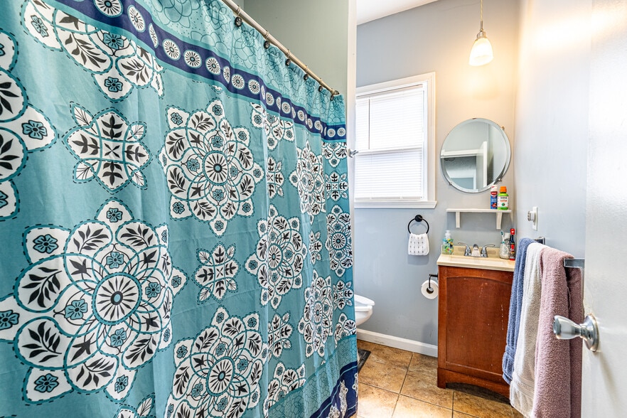 More Photos Of 757 W Main St, Rochester Multifamily For Sale