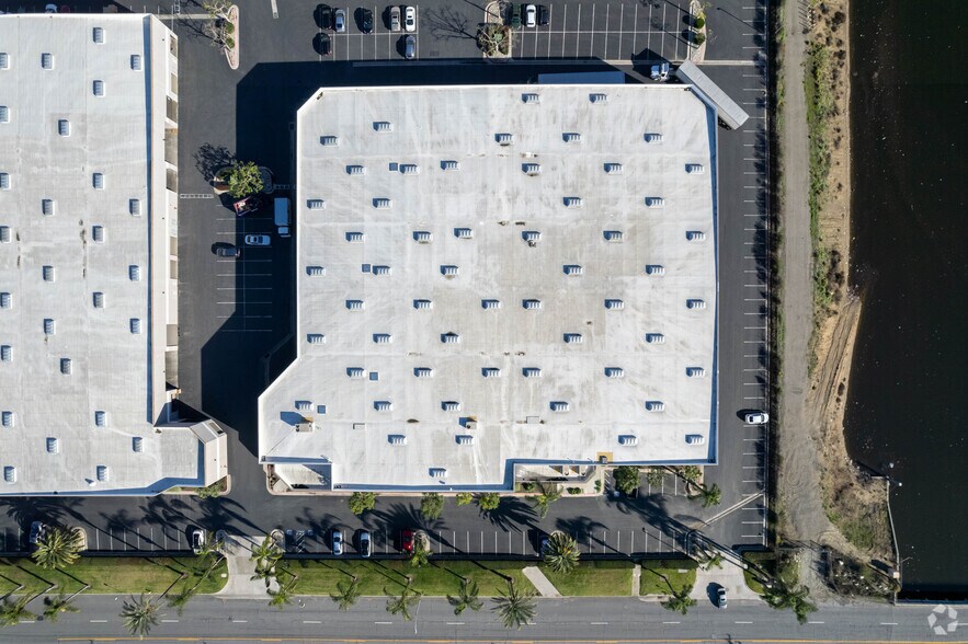 More Photos Of 2037-2077 S Vineyard Ave, Ontario Unknown For Lease