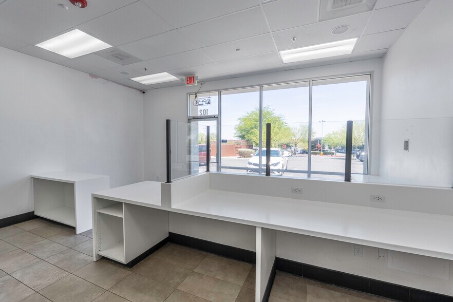 More Photos Of 12274 Palmdale Rd, Victorville Storefront For Lease