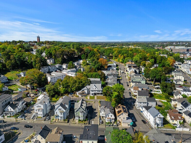 More Photos Of 499 Haverhill St, Lawrence Apartments For Sale