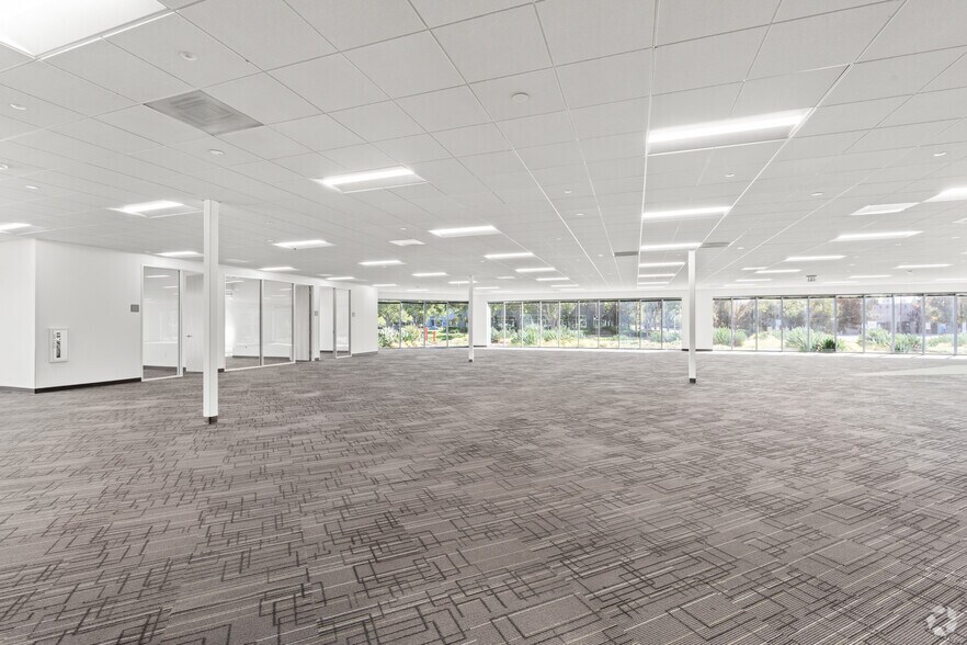 More Photos Of 2580 Junction Ave, San Jose Research And Development For Lease